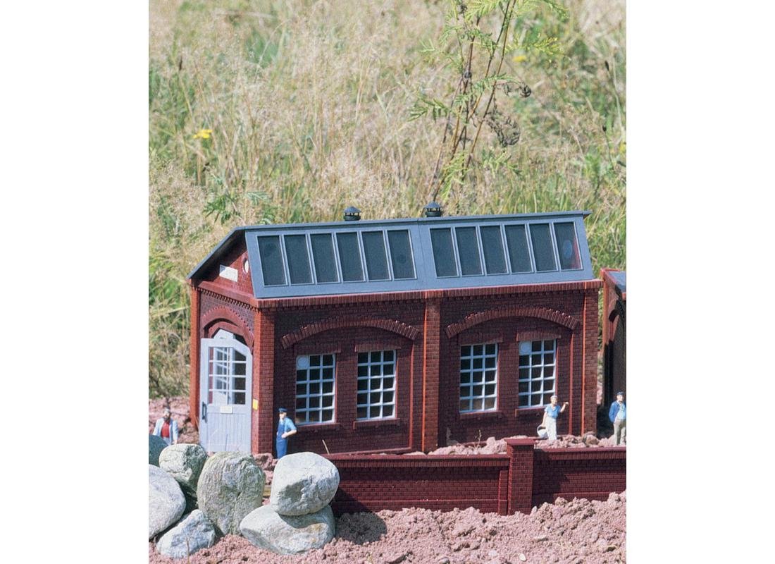 Amazon.com: Piko 62015 Brewery – G Outhouses : Arts, Crafts & Sewing